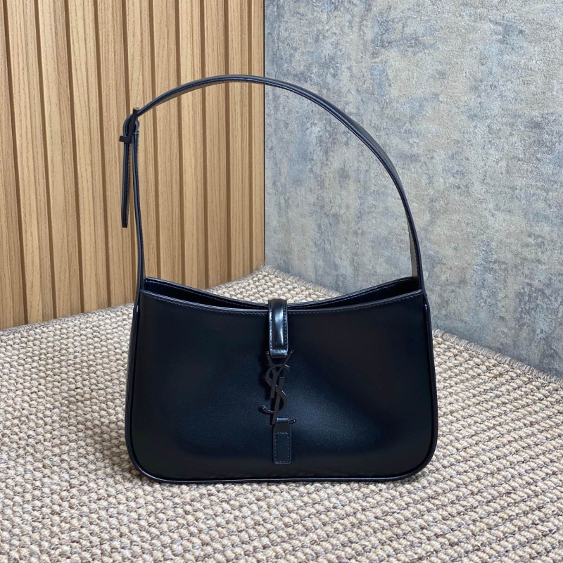 Y51 hobo bags